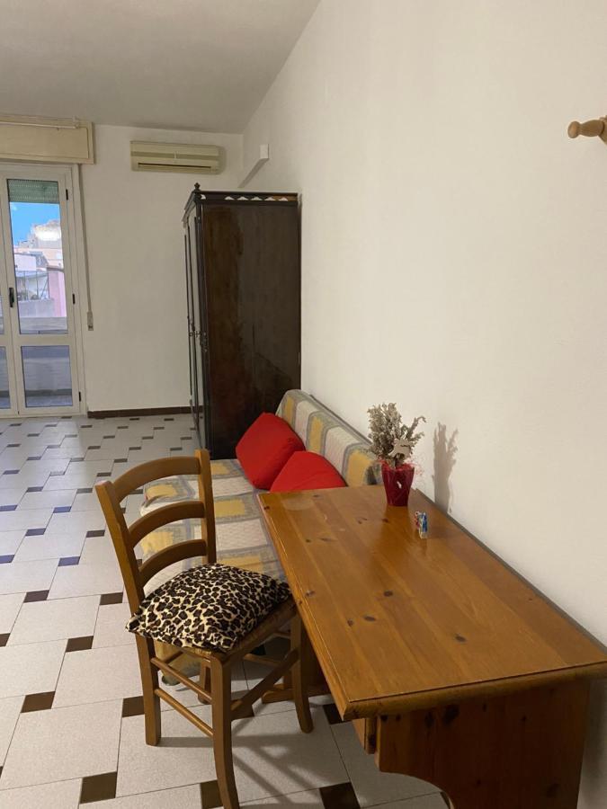 Casa Vacanze Gilli Hotell Cagliari Eksteriør bilde